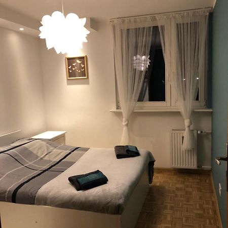Flowers Торунь Экстерьер фото